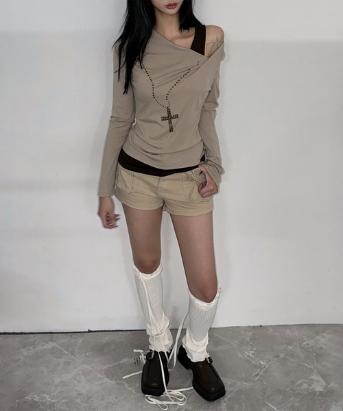 FOLLOWIN(フォロウィン)の「クロススタッズドレープトップス×ワンショルダータンクトップ 2点セット(Tシャツ/カットソー・レディース・チャコールグレー/ベージュ・FREE)」の15枚目の写真
