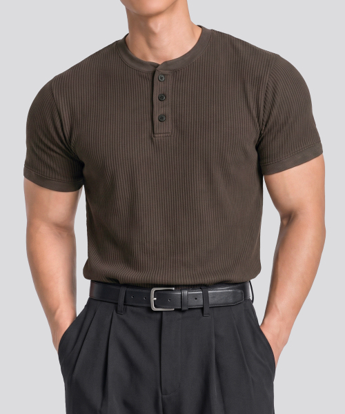 AFRESH（アフレッシュ）の「バーティカルヘンリーネックマッスルフィットショートスリーブ_3color（Tシャツ/カットソー・メンズ・ブラウン/ブラック/チャコール・LARGE/MEDIUM/X-LARGE/XX-LARGE）」の11枚目の写真