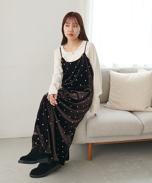DISCOAT(ディスコート)の「ドット刺繍ベロアキャミワンピース(ワンピース・レディース・ブラック/ブラウン・FREE)」の12枚目の写真