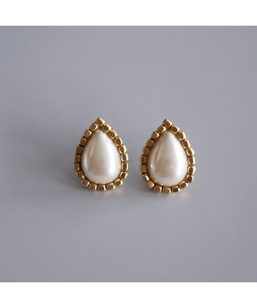 tone(トーン)の「【kanade】しずくパールピアス(MA)(ピアス(両耳用)・レディース・ホワイト・FREE)」の1枚目の写真