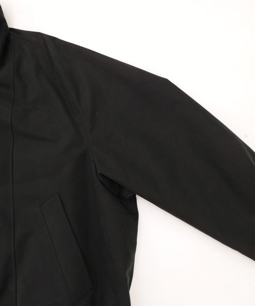 IRENISA(イレニサ)の「【irenisa/イレニサ】別注STAND COLLAR ZIP BLOUSON(ブルゾン・メンズ・ベージュ/ダークグレー・3/2)」の5枚目の写真