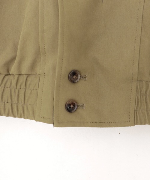 IRENISA(イレニサ)の「【irenisa/イレニサ】別注STAND COLLAR ZIP BLOUSON(ブルゾン・メンズ・ベージュ/ダークグレー・3/2)」の16枚目の写真