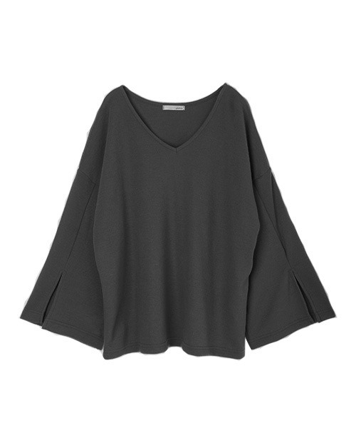 Luz Llena (philter)（ラズレナ　フィルター）の「[made in Japan][ウール混]スリットスリーブ・ニットソートップス（Tシャツ/カットソー・レディース・ブラック/カーキ/レンガ・MEDIUM）」の2枚目の写真