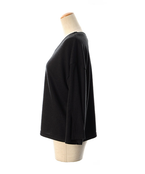 Luz Llena (philter)（ラズレナ　フィルター）の「[made in Japan][ウール混]スリットスリーブ・ニットソートップス（Tシャツ/カットソー・レディース・ブラック/カーキ/レンガ・MEDIUM）」の8枚目の写真