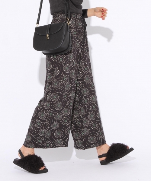 niko and...（ニコアンド）の「トライバルプリントパンツ【niko and ...】（その他パンツ・レディース・レッド/ブラック/マスタード・3/4）」の2枚目の写真