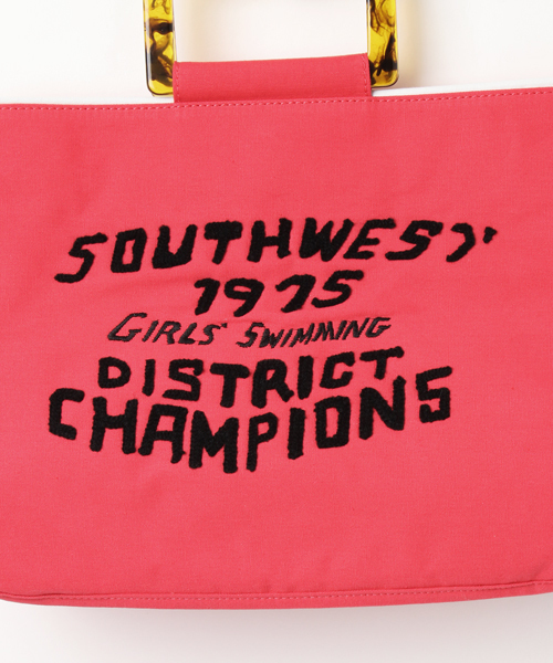 UR SELECT(ユーアールセレクト)の「ユニフォーム刺繍トート(ハンドバッグ・レディース・ホワイト/ブラウン/レッド/グリーン・FREE)」の9枚目の写真