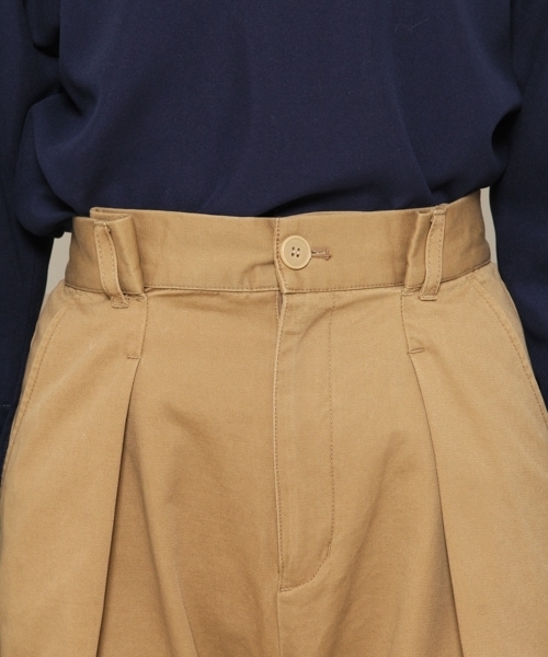 PAGEBOY(ページボーイ)の「チノワイドパンツ(チノパンツ・レディース・ベージュ/カーキ/マスタード・SMALL/MEDIUM)」の6枚目の写真