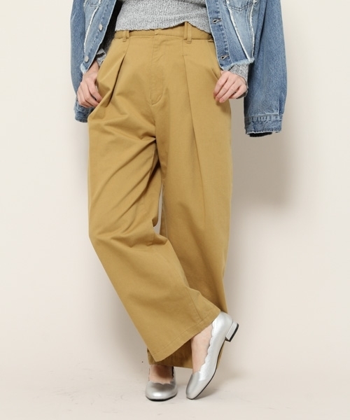 PAGEBOY(ページボーイ)の「チノワイドパンツ(チノパンツ・レディース・ベージュ/カーキ/マスタード・SMALL/MEDIUM)」の4枚目の写真