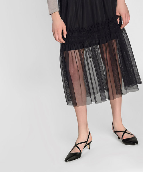 CHARLES & KEITH(チャールズ & キース)の「クリスクロススリングバックヒール / CRISS CROSS SLING BACK HEELS(パンプス・レディース・ブラック/レッド/アイボリー・22.5cm/23.5cm/23cm/24.5cm/25cm)」の4枚目の写真