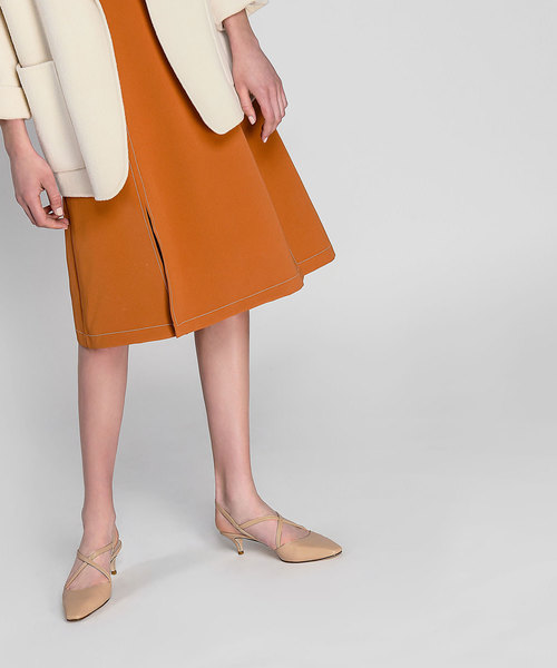 CHARLES & KEITH(チャールズ & キース)の「クリスクロススリングバックヒール / CRISS CROSS SLING BACK HEELS(パンプス・レディース・ブラック/レッド/アイボリー・22.5cm/23.5cm/23cm/24.5cm/25cm)」の10枚目の写真
