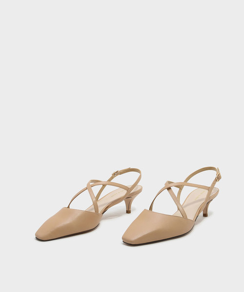 CHARLES & KEITH(チャールズ & キース)の「クリスクロススリングバックヒール / CRISS CROSS SLING BACK HEELS(パンプス・レディース・ブラック/レッド/アイボリー・22.5cm/23.5cm/23cm/24.5cm/25cm)」の11枚目の写真