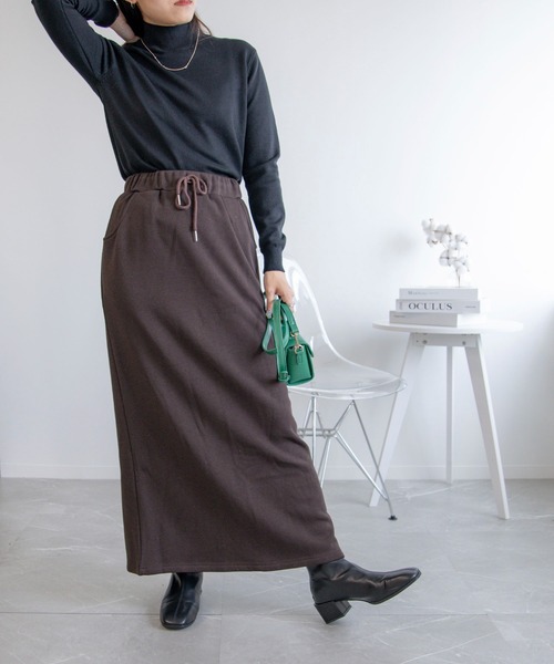 aimoha（アイモハ）の「裏起毛コットンスウェットマキシスカート (AW)（スカート・レディース・ネイビー/グレー/ブラック/杢グレー/グレイッシュベージュ/ブラウン・M/L/XL/S）」の4枚目の写真