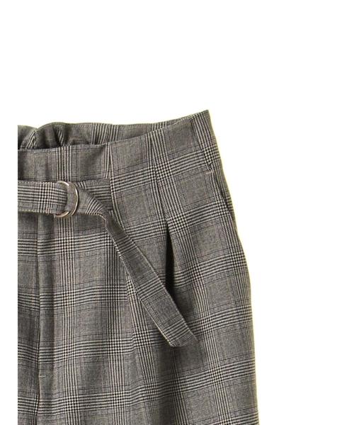 YECCA VECCA（イェッカヴェッカ）の「・ベルト×タックチェック柄パンツ（その他パンツ・レディース・ブラウン/グレー・FREE）」の6枚目の写真