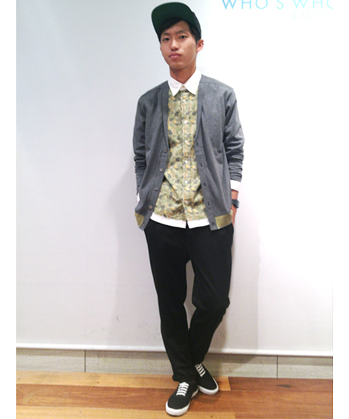 WHO'S WHO gallery（フーズフーギャラリー）の「【CMYK】キャンバススニーカー（スニーカー・レディース・グレー/ブラック/ホワイト/イエロー/ブルー/ダークグリーン/レッド・23.5cm/25.5cm/26.5cm/27.5cm/22.5cm）」の11枚目の写真