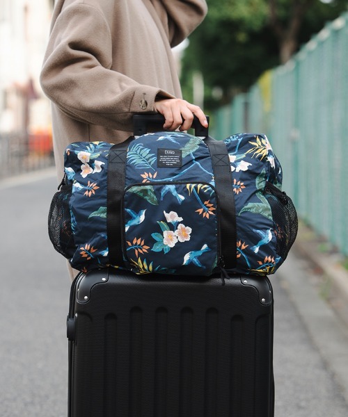 KiU(キウ)の「軽量パッカブルトラベルバッグ(30L)オンライン限定(ボストンバッグ・レディース・カーキ/レッド/ブラック/ブルー/レオパード/ブルー系その他2/カラフル/ベージュ/ブルー系その他・FREE)」の6枚目の写真