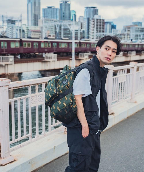 【セール】軽量パッカブルトラベルバッグ(30L)オンライン限定(ボストンバッグ)|KiU(キウ)