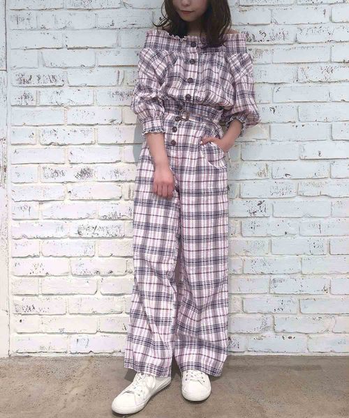 one after another NICE CLAUP(ワンアフターアナザーナイスクラップ)の「シャーリングオフショルブラウス(シャツ/ブラウス・レディース・オフホワイト/ベージュ系その他/ブルー系その他/ピンク系その他・FREE)」の8枚目の写真