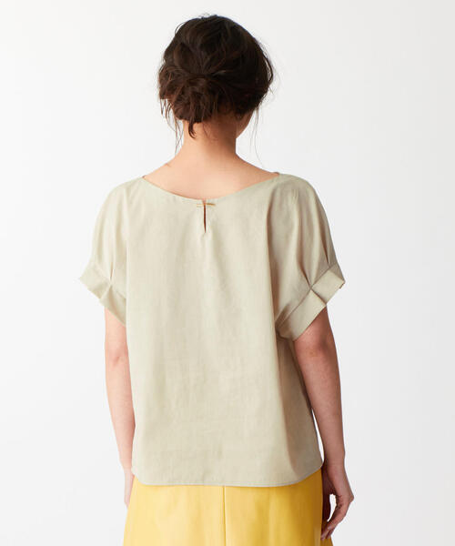 EMMEL REFINES(エメルリファインズ)の「〔ハンドウォッシャブル〕FC HW 袖タック バックパーツブラウス(シャツ/ブラウス・レディース・ベージュ/ピンク/オフホワイト/オリーブ・FREE)」の5枚目の写真