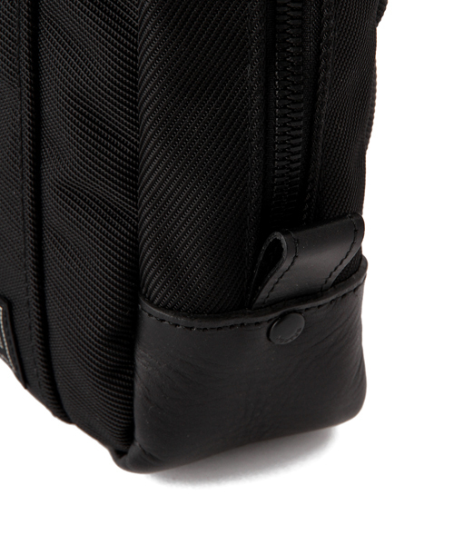 PORTER（ポーター）の「PORTER CENTRAL 2WAY BRIEF CASE <B印 YOSHIDA SELECT>（ビジネスバッグ・メンズ・ブラック/ブラウン/オリーブ・ONE SIZE）」の7枚目の写真