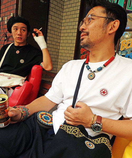 GARA(ガラ)の「GARA:GARA×blackmeans EMBROIDERLY T-SHIRT(Tシャツ/カットソー・メンズ・ホワイト/ブラック・MEDIUM/LARGE/X-LARGE/XX-LARGE)」の10枚目の写真