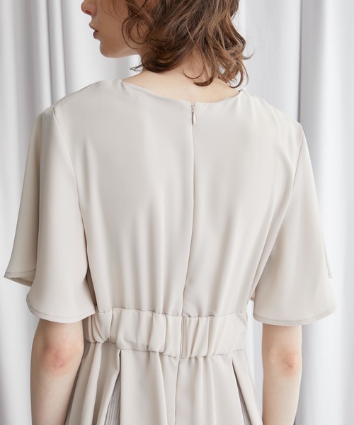 STUDIOUS(ステュディオス)の「【STUDIOUS】カシュクールプリーツコンビ2WAYワンピース(ワンピース・レディース・ブラック/ブラウン/ライトベージュ・FREE)」の11枚目の写真