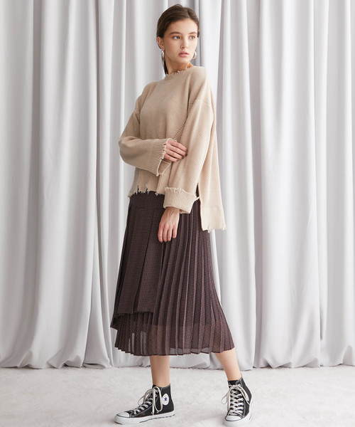 STUDIOUS（ステュディオス）の「【STUDIOUS】クラッシュダメージ ビッグシルエットニット（ニット/セーター・レディース・オフホワイト/パープル/ブラック/ベージュ・FREE）」の10枚目の写真