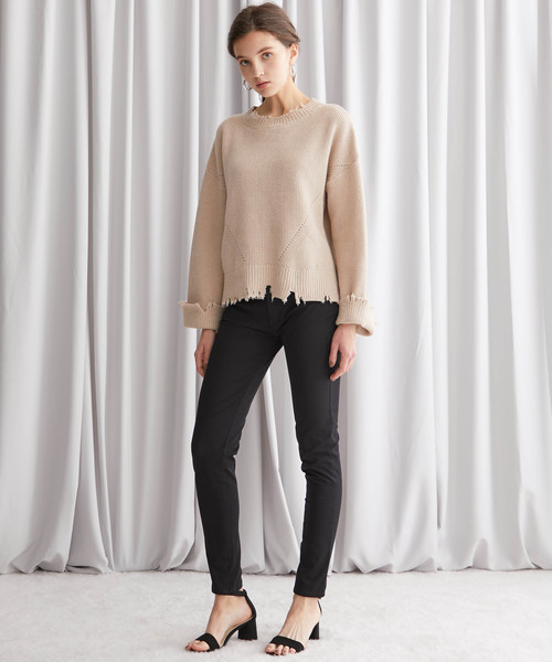 STUDIOUS（ステュディオス）の「【STUDIOUS】クラッシュダメージ ビッグシルエットニット（ニット/セーター・レディース・オフホワイト/パープル/ブラック/ベージュ・FREE）」の7枚目の写真