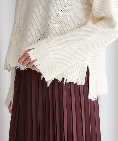 STUDIOUS（ステュディオス）の「【STUDIOUS】クラッシュダメージ ビッグシルエットニット（ニット/セーター・レディース・オフホワイト/パープル/ブラック/ベージュ・FREE）」の14枚目の写真