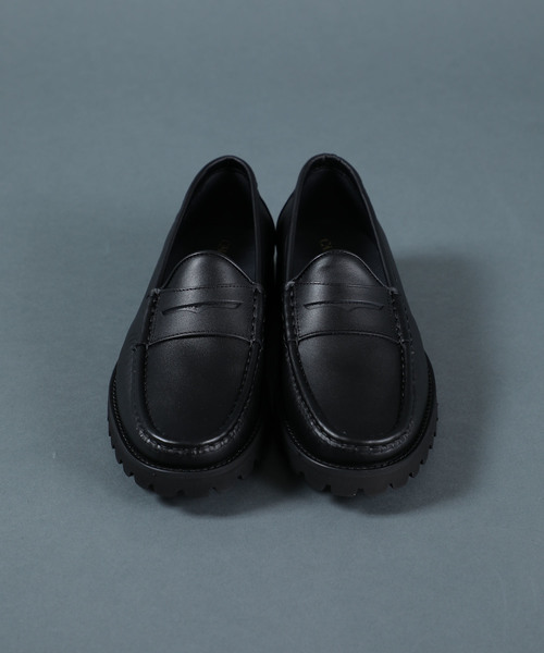 CAMINANDO(カミナンド)の「【CAMINANDO】別注ペニーローファー(ローファー・メンズ・ブラック/ブラック系その他2・8/9/7)」の5枚目の写真