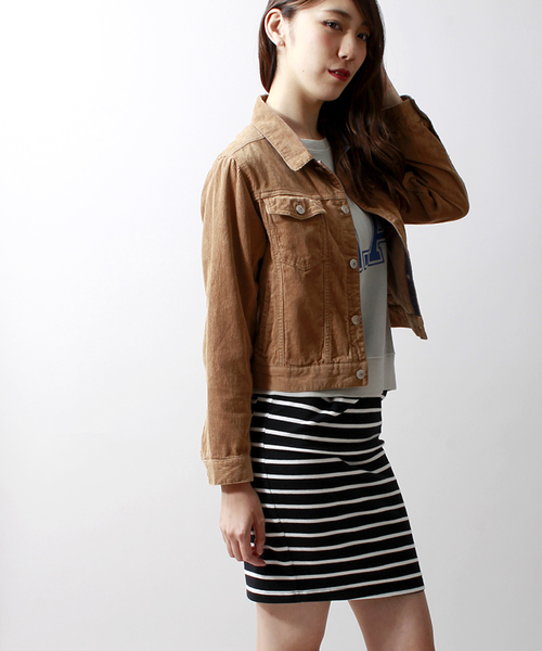 WEGO（ウィゴー）の「WEGO/カットタックペンシルスカート（スカート・レディース・ブラック/ダークグレー/グリーン系その他/ブルー系その他/ブラック系その他/レッド系その他・FREE）」の3枚目の写真