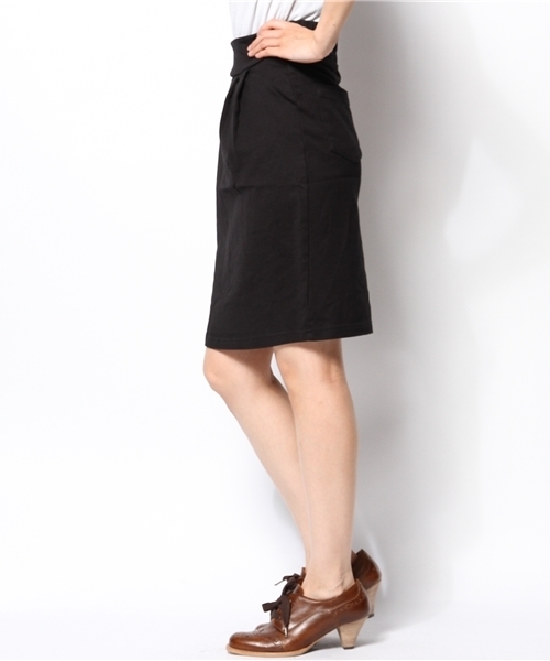 WEGO（ウィゴー）の「WEGO/カットタックペンシルスカート（スカート・レディース・ブラック/ダークグレー/グリーン系その他/ブルー系その他/ブラック系その他/レッド系その他・FREE）」の7枚目の写真