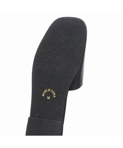 Fin（フィン）の「バックルフラットミュールサンダル（サンダル・レディース・ブラック/ベージュ/アイボリー・LL/S/M/L）」の6枚目の写真