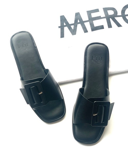 Fin（フィン）の「バックルフラットミュールサンダル（サンダル・レディース・ブラック/ベージュ/アイボリー・LL/S/M/L）」の14枚目の写真