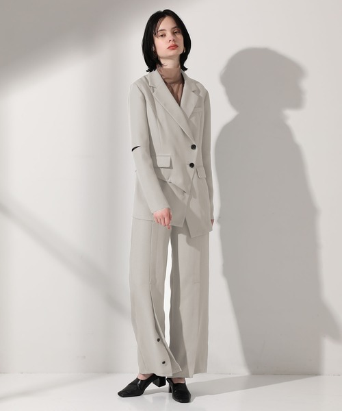 UNITED TOKYO（ユナイテッドトウキョウ）の「アシメマルチジャケット（テーラードジャケット・レディース・ベージュ/ブルー・0）」の5枚目の写真