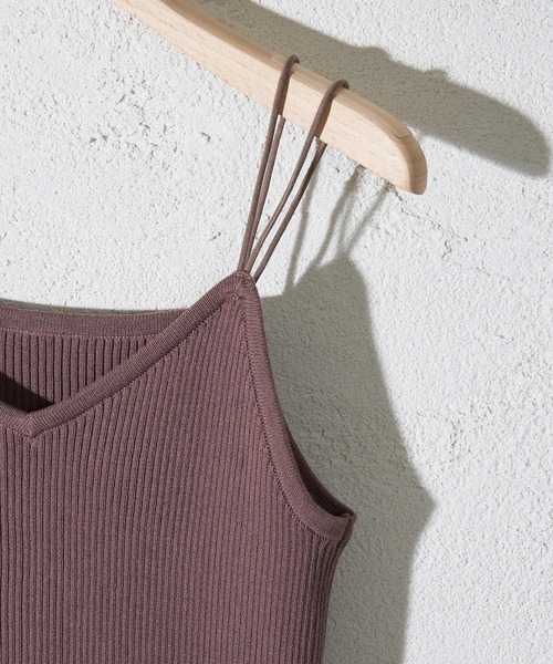 mystic（ミスティック）の「ゴムストラップニットキャミソール（キャミソール・レディース・アイボリー/ブラウン/モカ/ベージュ・FREE）」の13枚目の写真