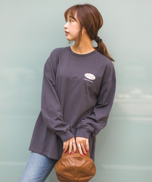 SpRay（スプレイ）の「ＢＡＣＫオーバル貼付けロングTシャツ（Tシャツ/カットソー・レディース・アイボリー/チャコールグレー/グレイッシュベージュ/グリーン/ブルー/ラベンダー・FREE）」の9枚目の写真