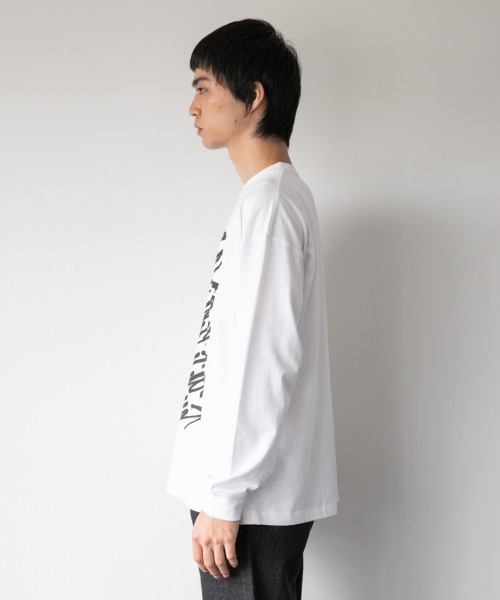LOWRYS FARM(ローリーズファーム)の「R.KAMIYAMAロンT 897933(Tシャツ/カットソー・メンズ・ホワイト系その他/ホワイト系その他2/ブラック・MEDIUM/LARGE)」の6枚目の写真