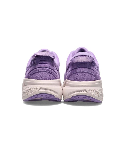 HOKA（ホカ）の「HOKA  ホカ   クリフトン エル スエード M CLIFTON L SUEDE (CHALK VIOLET / LILAC ASH)（スニーカー・メンズ・パープル・25.5cm/26.0cm/28.5cm/23.5cm/24.0cm/28.0cm/27.0cm/26.5cm/27.5cm/29.0cm/23.0cm/24.5cm/25.0cm）」の4枚目の写真