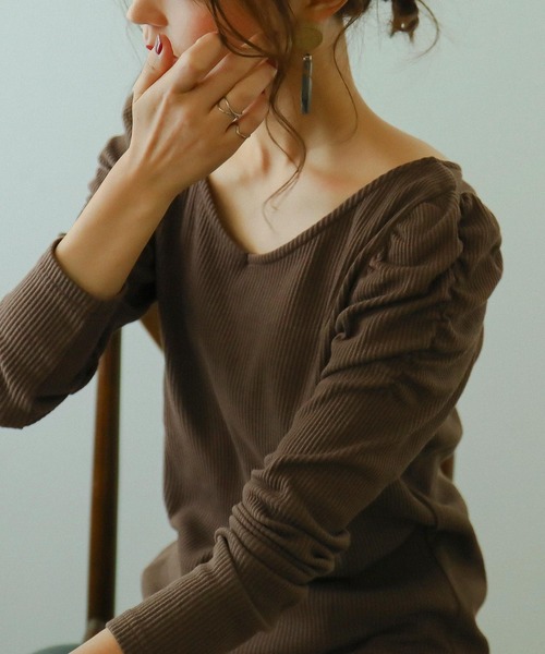 カットリブパフショルダーカットソー aw Tシャツ カットソー Fashion Letter ファッションレター のファッション通販 Zozotown カットリブパフショルダーカットソー aw Tシャツ カットソー Fashion Letter ファッションレター のファッション通販 Zozotown