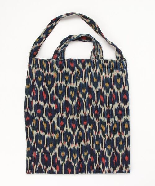 TIME WILL TELL WORKS（タイムウィルテルワークス）の「IKAT TOTE BAG / イカットトートバッグ（トートバッグ・レディース・レオパード/ピンク系その他/ブルー系その他2・ONE SIZE）」の2枚目の写真