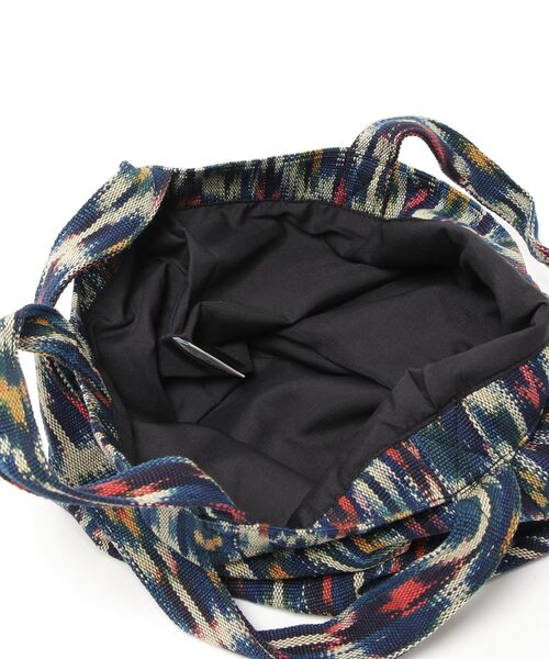 TIME WILL TELL WORKS（タイムウィルテルワークス）の「IKAT TOTE BAG / イカットトートバッグ（トートバッグ・レディース・レオパード/ピンク系その他/ブルー系その他2・ONE SIZE）」の6枚目の写真