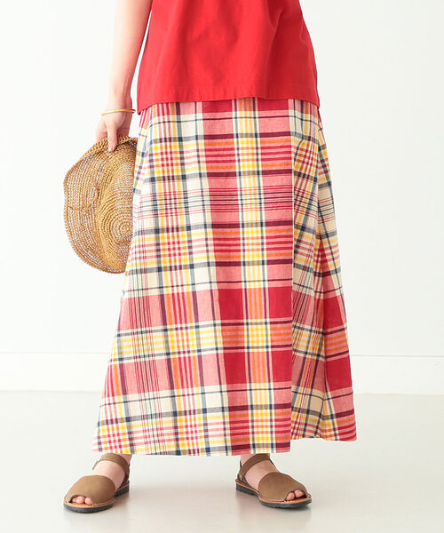 BEAMS BOY（ビームスボーイ）の「BEAMS BOY / マドラスチェック Aライン スカート（スカート・レディース・レッド/ダークグリーン/ブルー・ONE SIZE）」の3枚目の写真