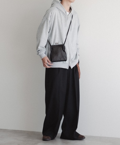 epnok（エプノック）の「がま口ポシェット（ショルダーバッグ・メンズ・ブラック/ダークブラウン/グレイッシュベージュ・FREE）」の17枚目の写真