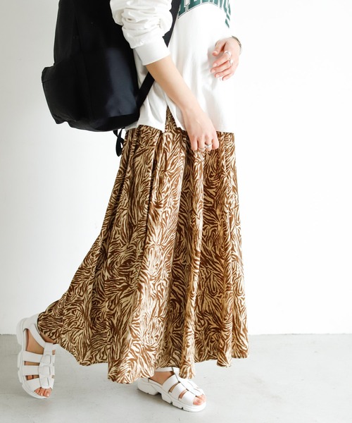 Auntie Rosa Holiday(アンティローザホリデー)の「ゼブラ柄ロングティアードスカート(スカート・レディース・ホワイト/ベージュ/グリーン・FREE)」の22枚目の写真