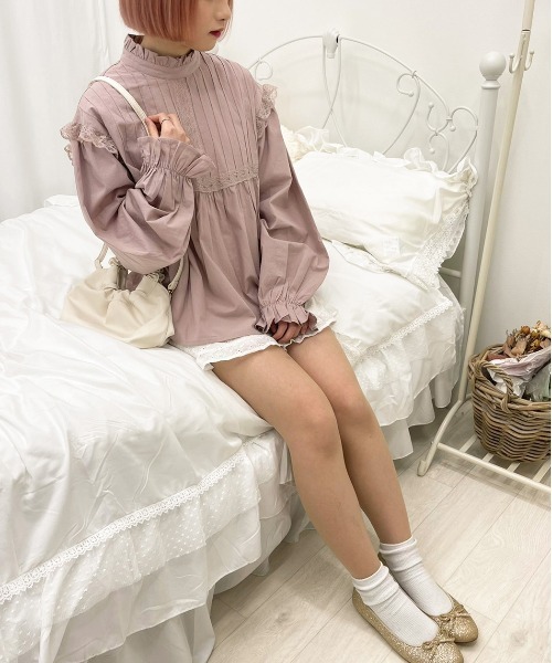 apres jour(アプレジュール)の「フリルネックピンタックブラウス【ZOZOTOWN限定アイテム】(シャツ/ブラウス・レディース・ブラック/ピンク系その他/オフホワイト・フリー/X-LARGE)」の12枚目の写真