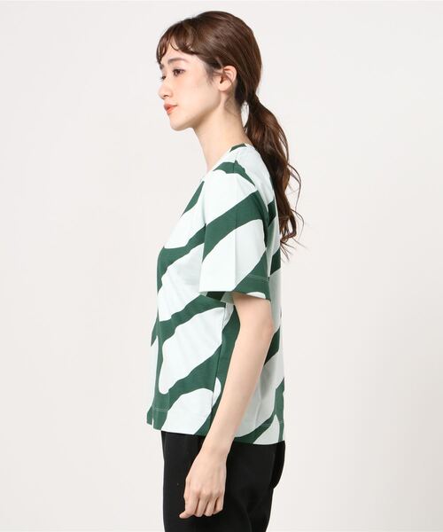 marimekko（マリメッコ）の「Linssi / Pilvet t-shirt（Tシャツ