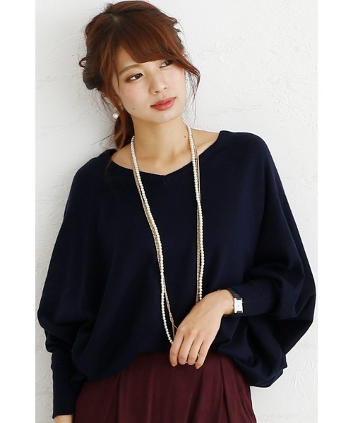 ElegChic(エレグシック)の「Vネックドルマンニットソー(ニット/セーター・レディース・ネイビー/ダークグリーン/グレイッシュベージュ・M/XL/4L)」の15枚目の写真