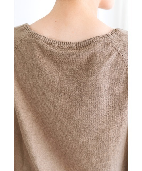 ElegChic(エレグシック)の「Vネックドルマンニットソー(ニット/セーター・レディース・ネイビー/ダークグリーン/グレイッシュベージュ・M/XL/4L)」の20枚目の写真