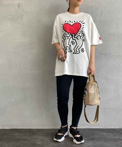 Manhattan Portage（マンハッタンポーテージ）の「[MANHATTAN PORTAGE/マンハッタンポーテージ] Keith Haring/キースへリング アートプリントT（Tシャツ/カットソー・レディース・ホワイト・M/L）」の6枚目の写真