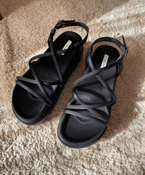 REZOY（リゾイ）の「【21SS新作】【REZOY】コードストラップフットベッドサンダル（サンダル・レディース・ライトブルー/ブラック/アイボリー/モカ/ピンクベージュ・LL/S/M/L）」の17枚目の写真